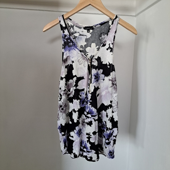 Dynamite | Black ,purple & white flower tank top with front zipper details - Picture 3 of 10